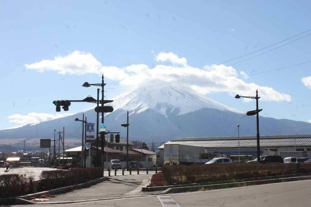 \u00BFCu\u00E1les son los mejores hoteles cerca de Fujikyu Highlands? Fujiyoshida Exterior foto