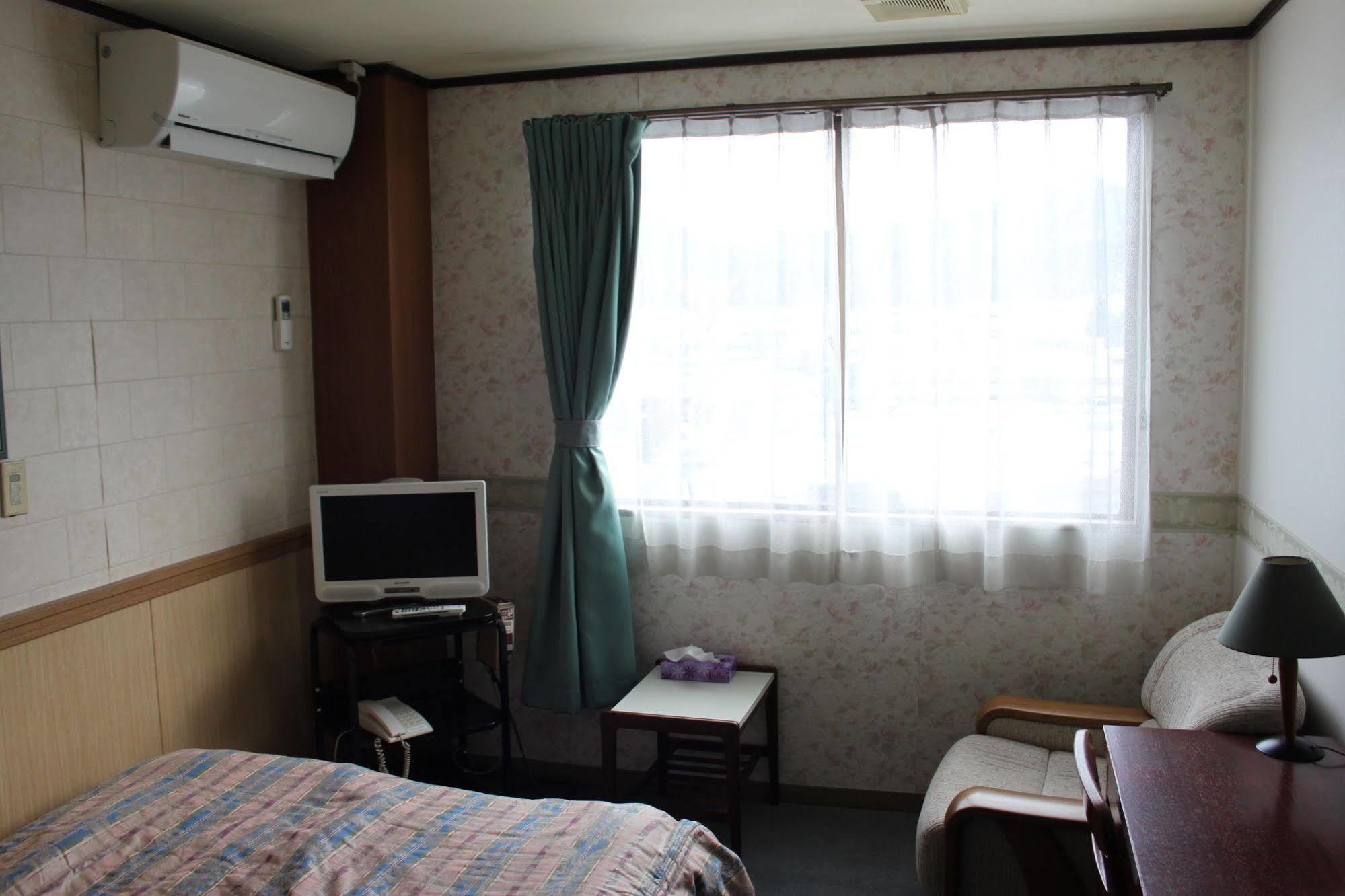 ¿Cuáles son los mejores hoteles cerca de Fujikyu Highlands? Fujiyoshida Exterior foto